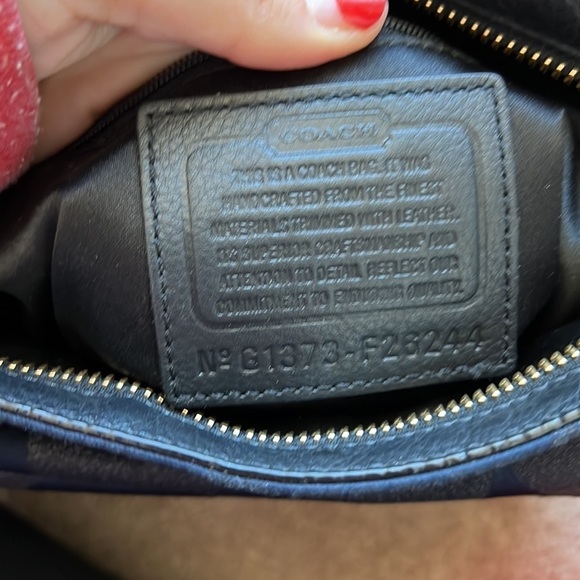 Coach crossbody purse - Picture 5 of 10